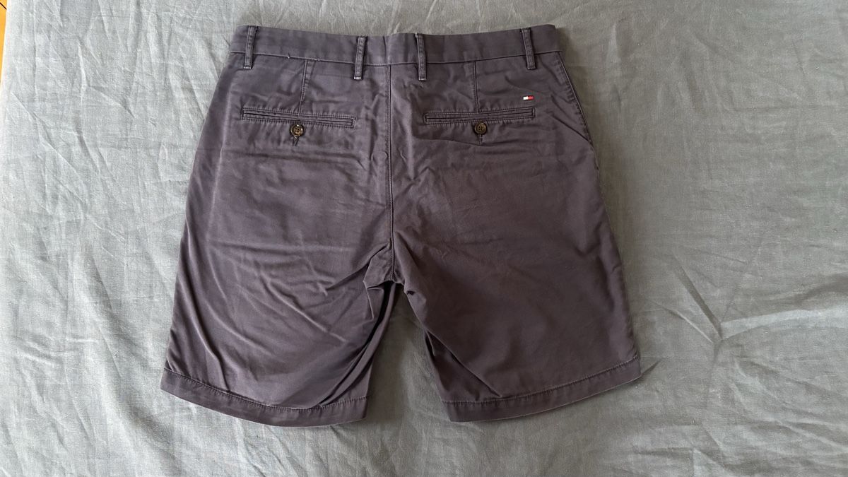Tommy Hilfiger Pantaloni: Shorts Tommy Hilfiger Blue size 32 – Usato da Carouge GE venduto da David_1899 1