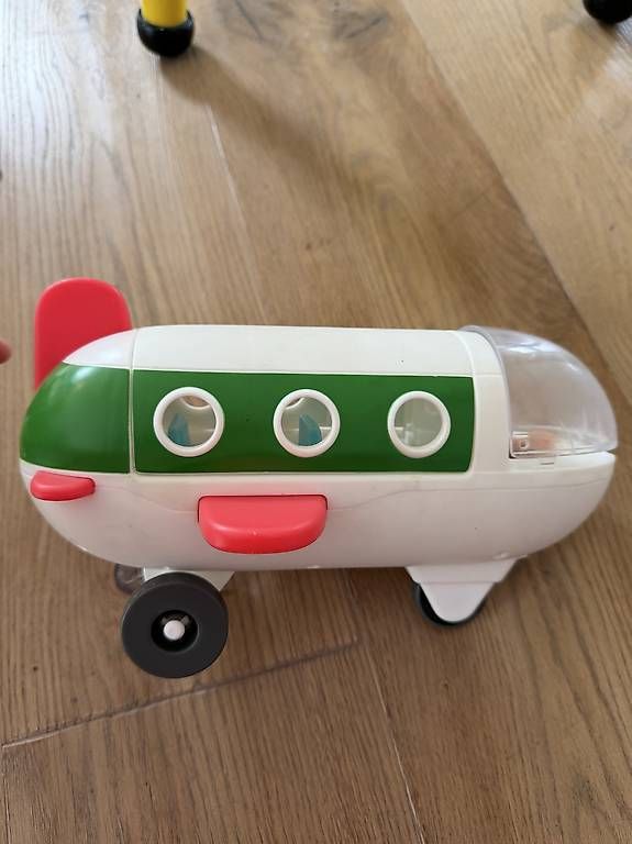 Giocattoli: Peppa Wutz Flugzeug – Usato da Schindellegi venduto da Cschuetz