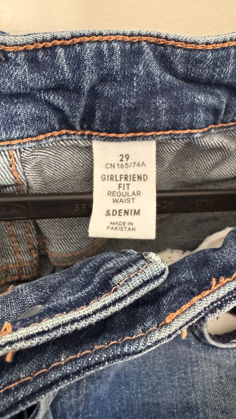 Jeans: Girlfriend Jeans, Grösse 29 – Usato da Luzern venduto da Ecila007 1