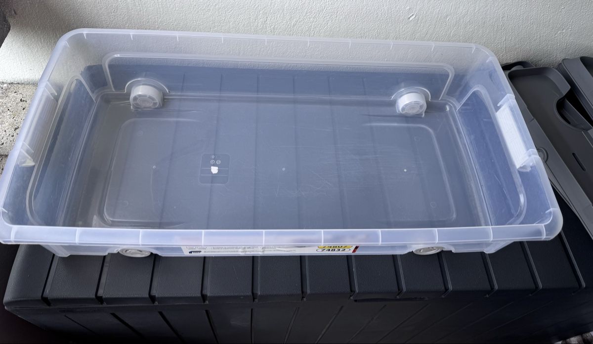 Contenitori & Simili: Unterbett-Aufbewahrungsbox mit Rollen, transparent, mit Deck – Usato da Rüfenacht BE venduto da Sodeli03 2