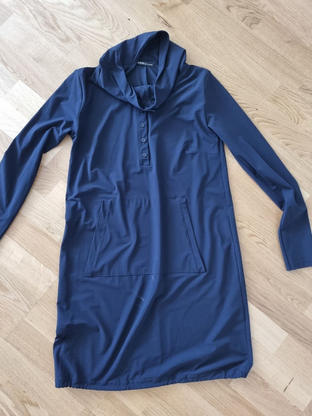 Robes: Zeitlos bei Luana – D'occasion à Bern par Ana0144