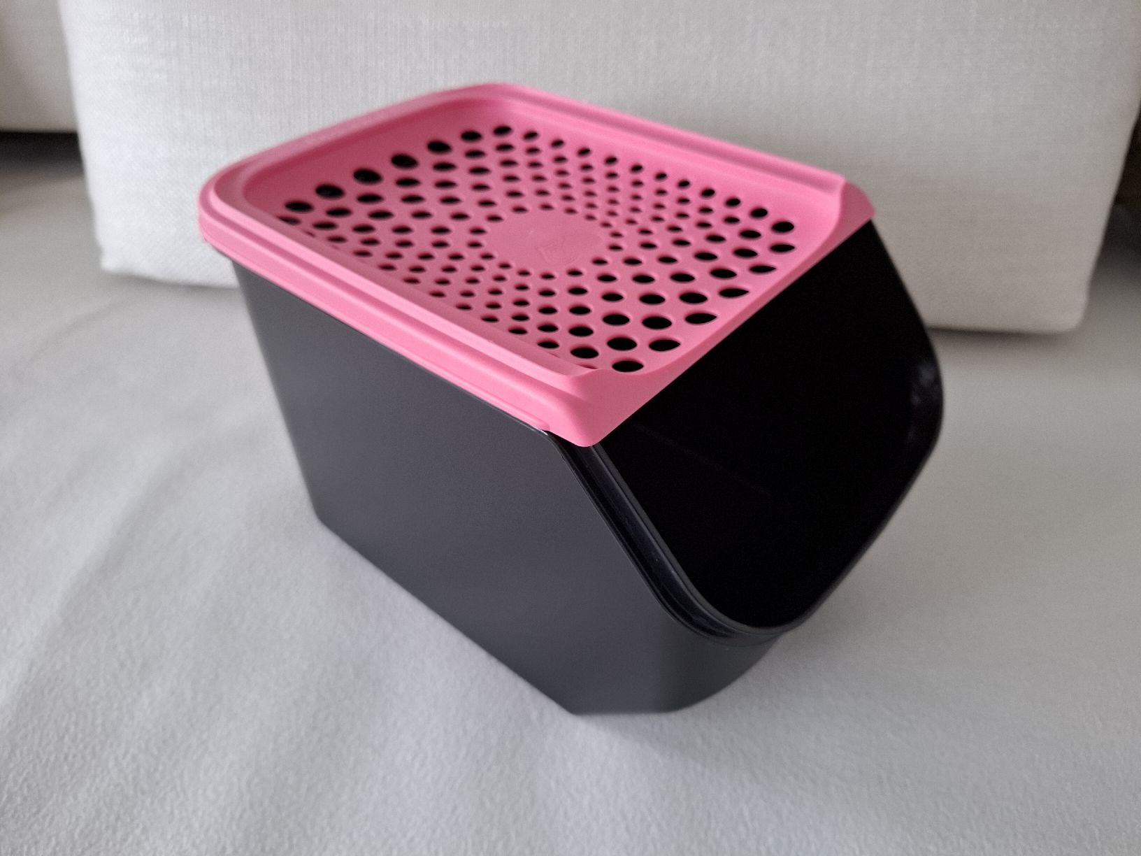 Tupperware Contenitori & Simili: Tupperware OnionSmart – Usato da Bottenwil venduto da Mhcl 1