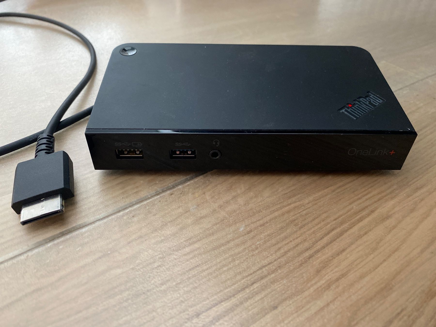 Lenovo Dockingstation: Lenovo ThinkPad OneLink+ Docking Port – Gebraucht aus Richterswil von