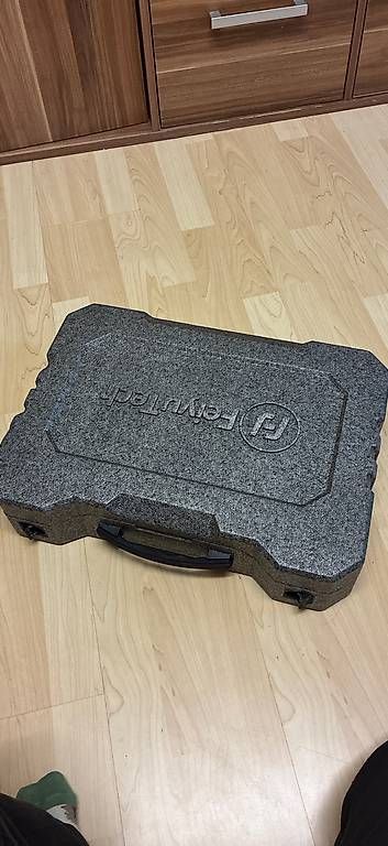 Supporti a parete: Gimbal – Usato da Winterthur venduto da Marie-Christine 1