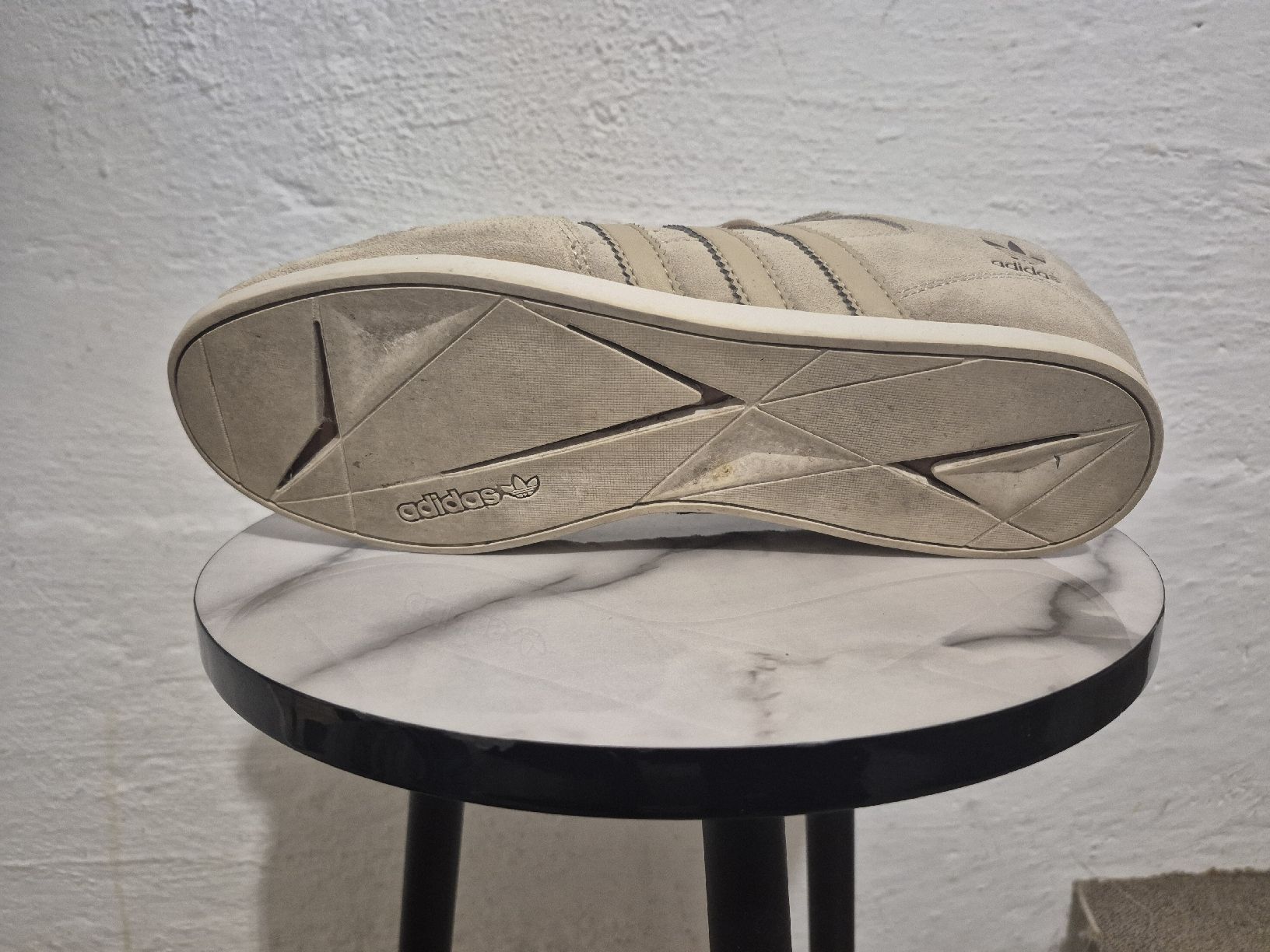 Scarpe da uomo: Adidas Schuhe, Top Zustand, hellbeige, Grösse 44 – Usato da Winterthur venduto da Lumi11 3