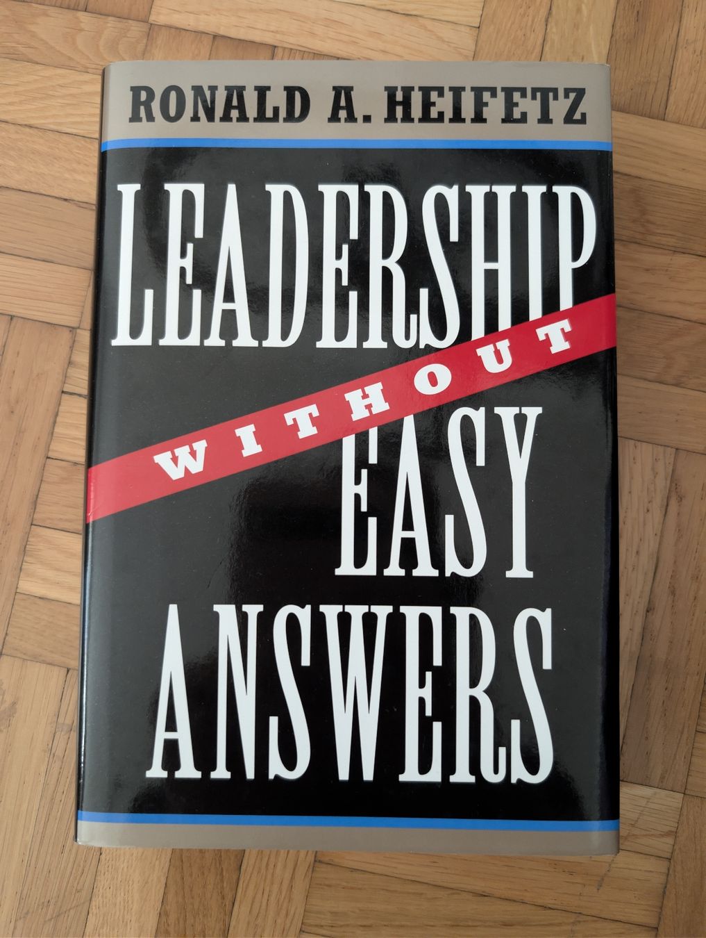 Libri: Leadership Without Easy Answers  – Nuovo (secondo la descrizione) da Zürich venduto da MAREIKE_PF