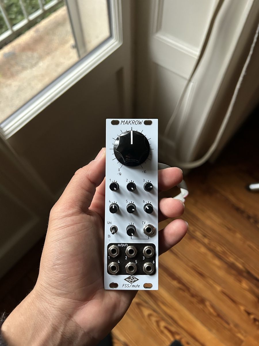 Strumenti musicali: Macro Module Eurorack Makrow FSS/mute – Usato da Genève venduto da alv_89rj