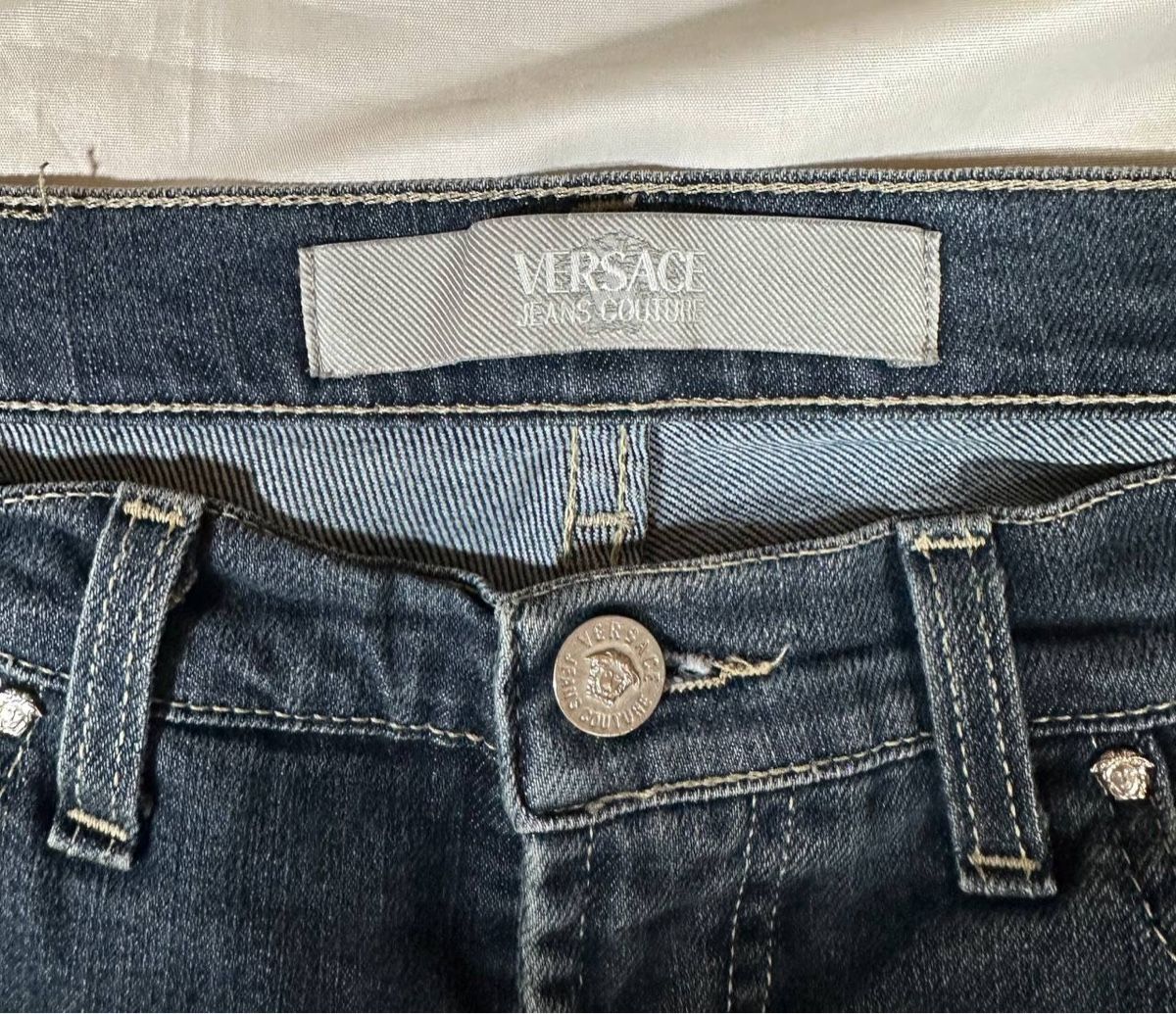 Versace Jeans: Versace Jeans  – D'occasion à Pfäffikon ZH par Nataliia. 2