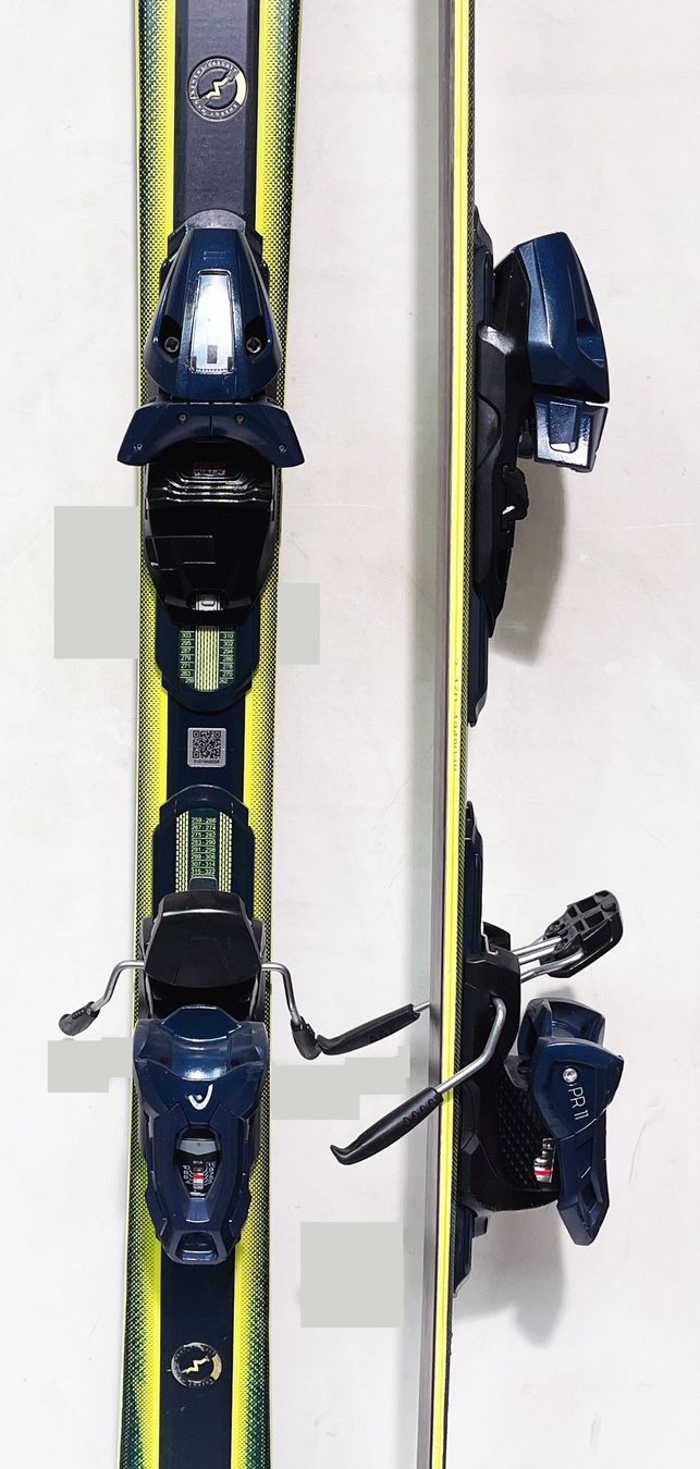 Head Skis: HEAD SHAPE V8   170 cm; eine Saison gebraucht – D'occasion à Brüttisellen par SkiverkaufStepan 2