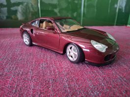 Porsche 911 (996) Turbo (1999) 1/18