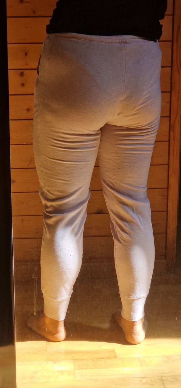 Hosen: Rosa Jogginghose – Gebraucht aus Wil SG von zeh_pck9 2