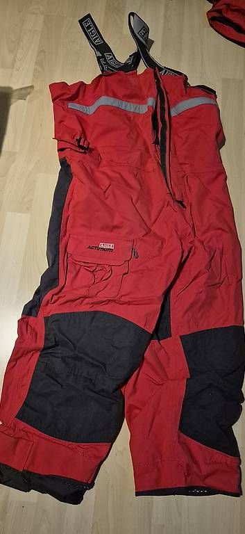 Giacche: Completo professionale nautico  – Usato da Biel/Bienne venduto da vir_ps76