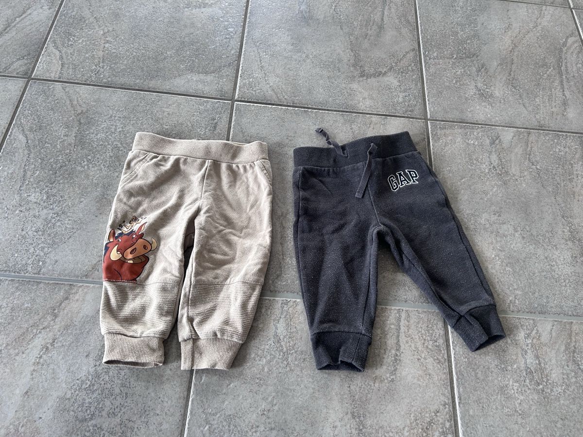 Gap Lotti & Set di vestiti: Jungs Disney Kleiderpaket Gr 80 – Usato da Berg (Dägerlen) venduto da nzelli 2