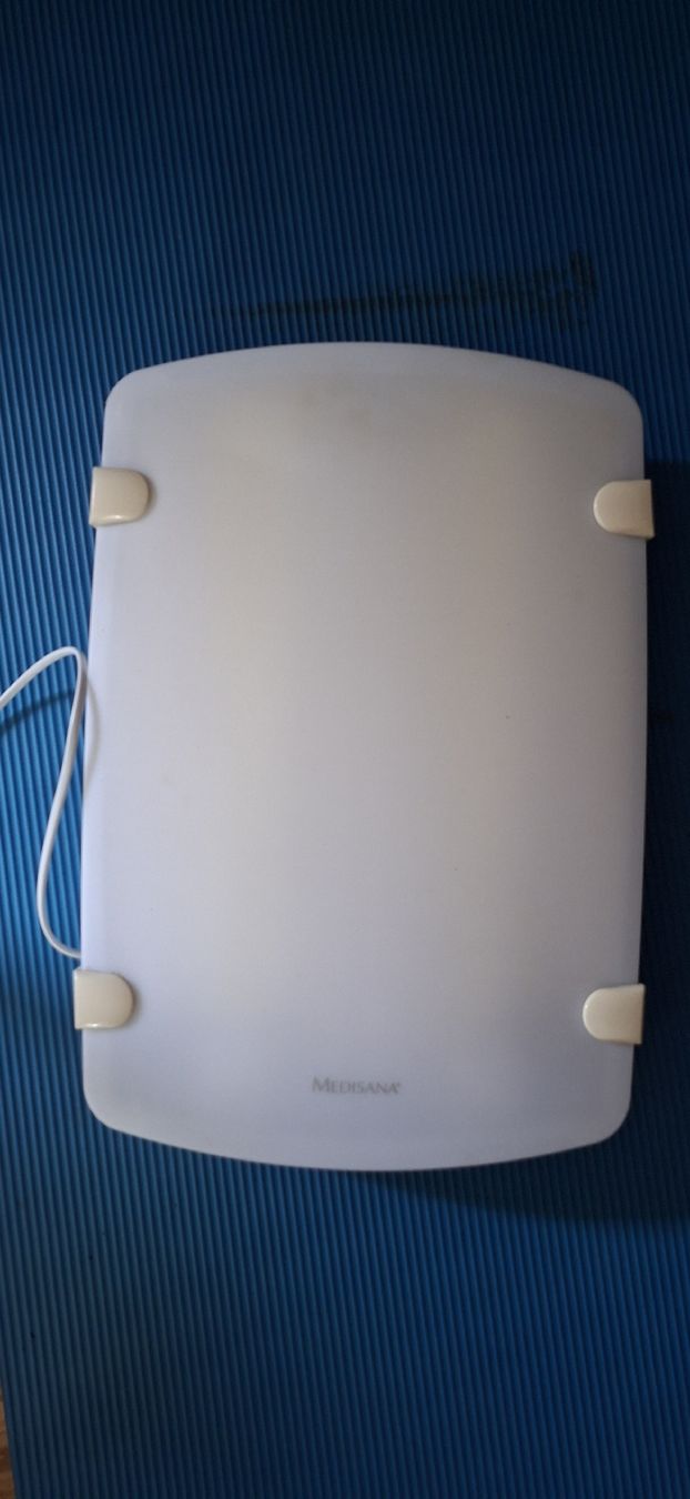 Lampen: Lampe solaire médicale  – Gebraucht aus St-Aubin FR von ger_8fbs