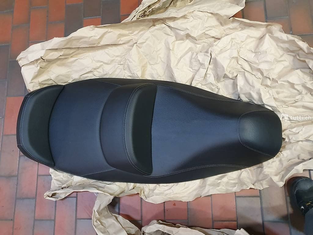 Piaggio Tutti pezzi di ricambio per scooter: Piaggio MP3 Sattel Neu Jg. 2018 – Nuovo (secondo la descrizione) da Schafisheim venduto da Sprint33