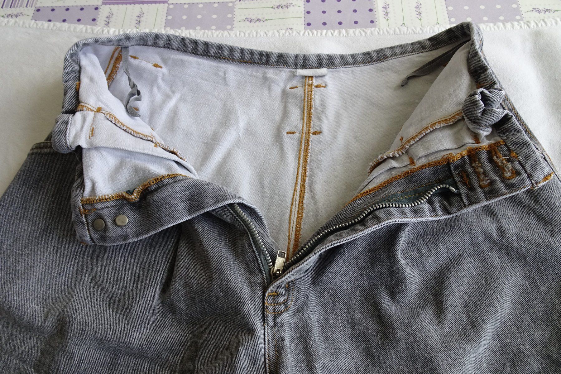Hosen: Jeans Short, Bermuda grau meliert Gr 38 – Gebraucht aus Strengelbach von schmetterling20 1