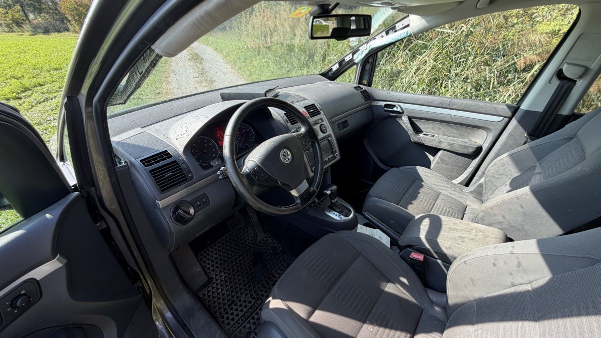VW Autos: VW Touran 2007 – D'occasion à Altstätten SG par nan_d66t 6