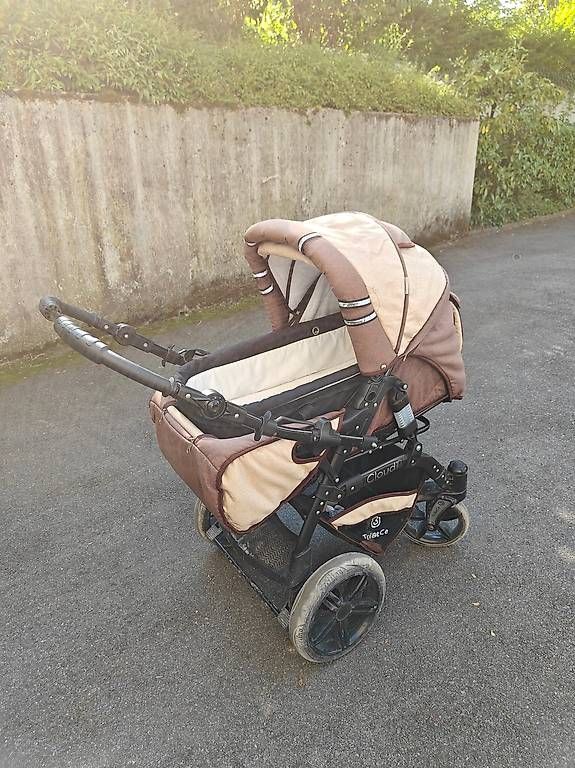 Poussette: TriBeCe Cloud Kinderwagen (braun/beige) – D'occasion à Steinhausen par mas_cm97