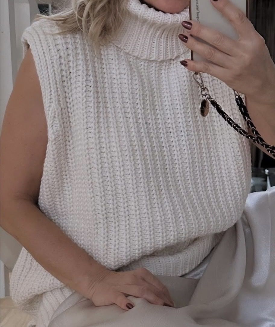 H&M Pullover & Sweatshirts: Cremeweisser Grobstrick-Pullunder mit Rollkragen, Größe S – Gebraucht aus Zürich von zor_9n5z 4