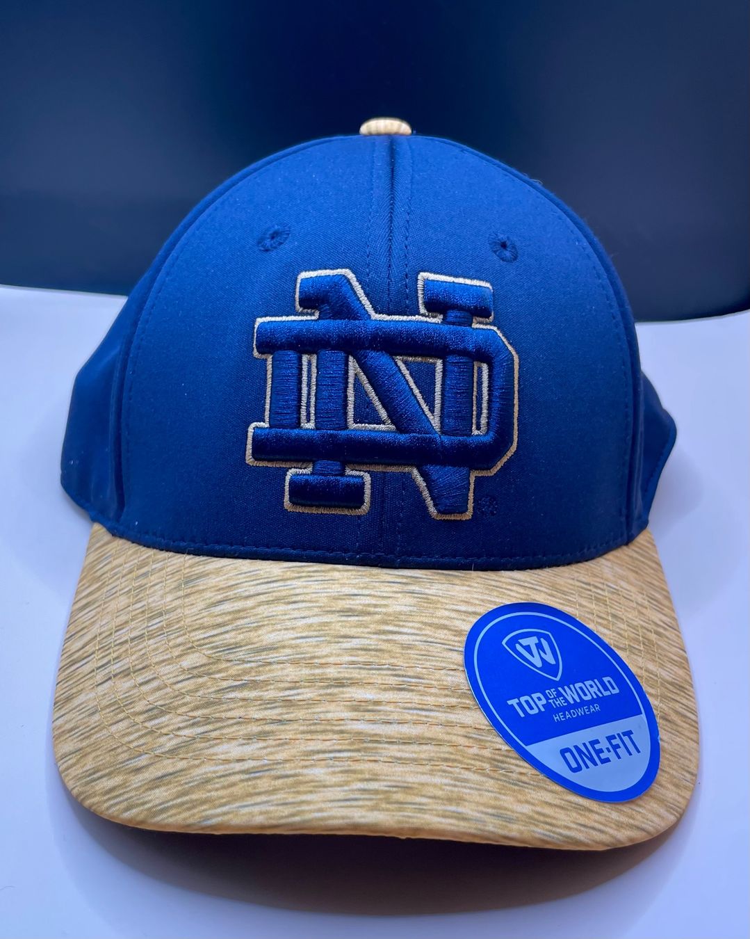 Copricapi, berretti & cappellini: Notre Dame University - Cap - One Fit – Nuovo (secondo la descrizione) da Marthalen venduto da honic25