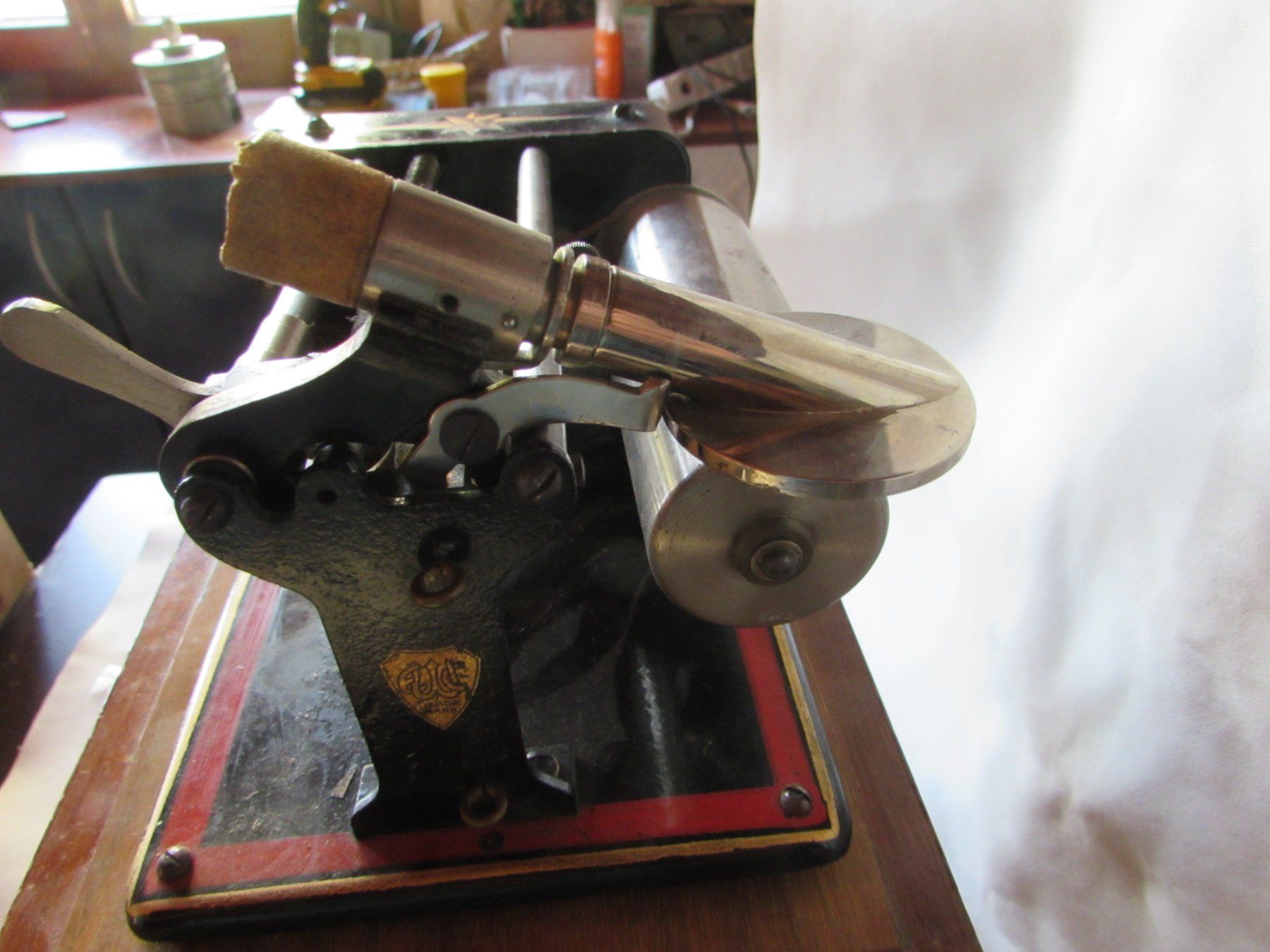 Carillon: Boîte pour phonographe Excelsior, en bois, avec machine à... – Usato da Onnens VD venduto da didier1956 5