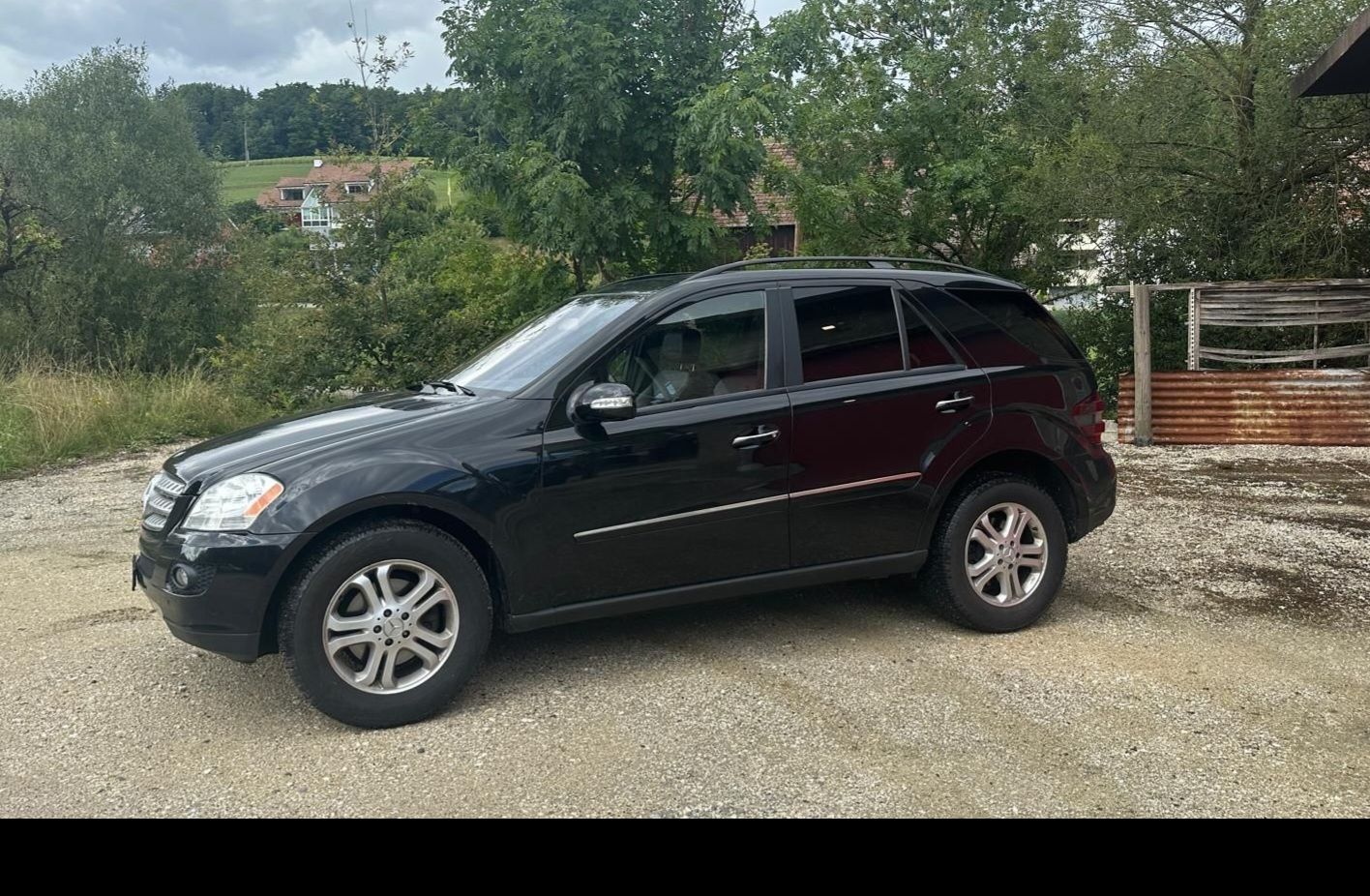 Mercedes-Benz Automobili: Mercedes-Benz ML500 – Usato da Büttenhardt venduto da Cardman 1