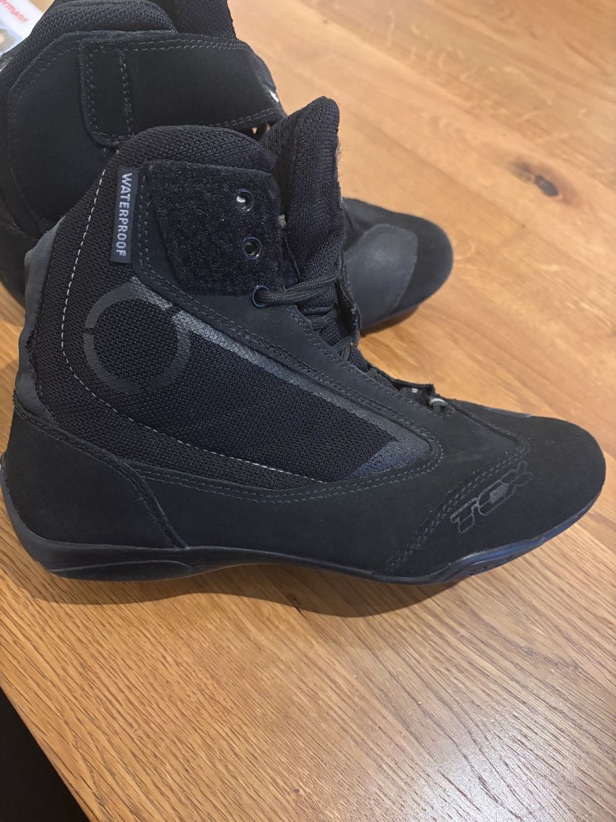 Fox Scarpe da donna: Motorradschuhe FOX, Wasserdicht – Usato da Oberhofen Thun'see venduto da nad_8fh9 1