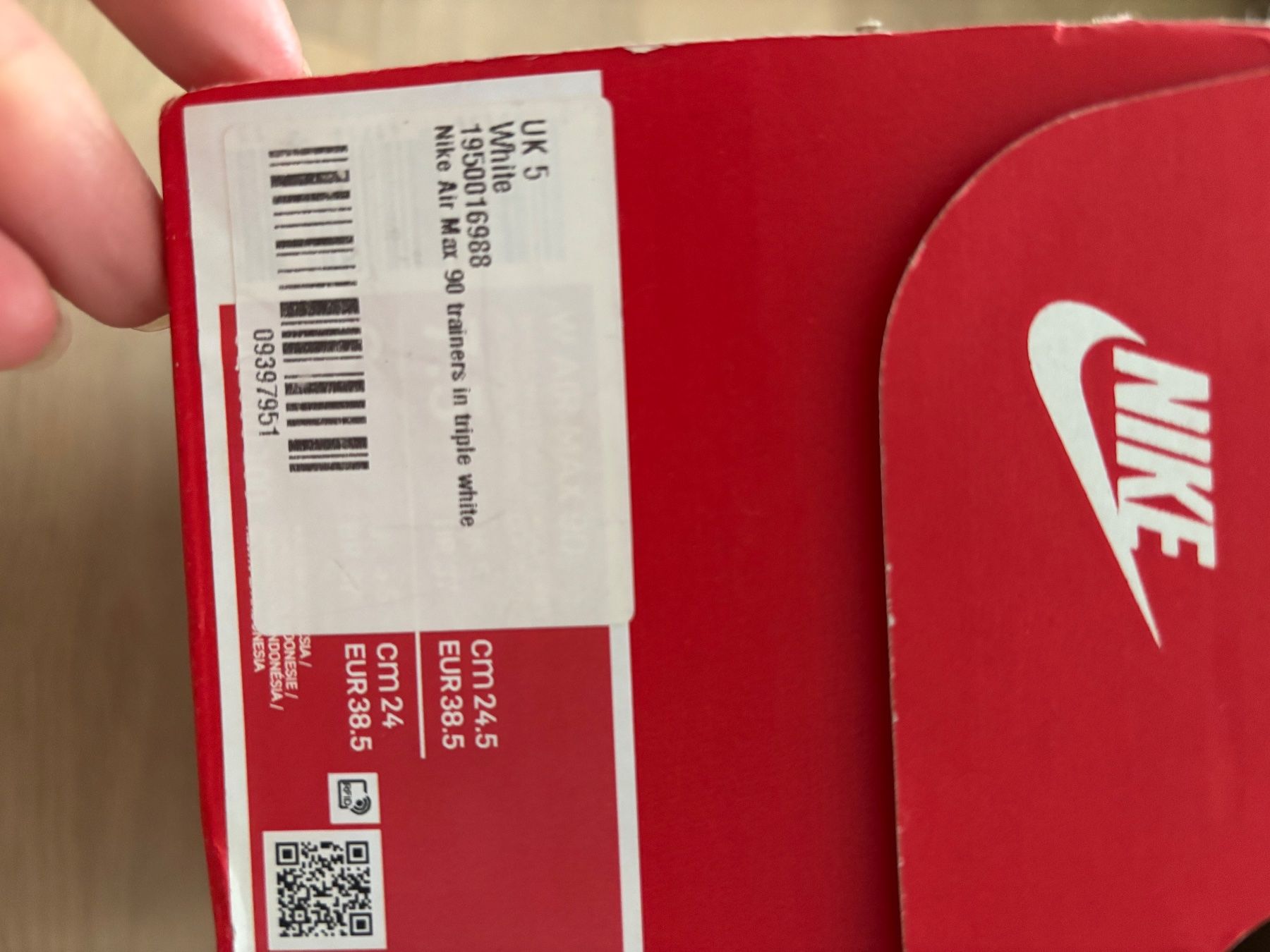 Nike Scarpe da donna: New Nike Air Max 90 Triple White US 7.5 – Nuovo e nell'imballaggio originale da Zürich venduto da ewat 5