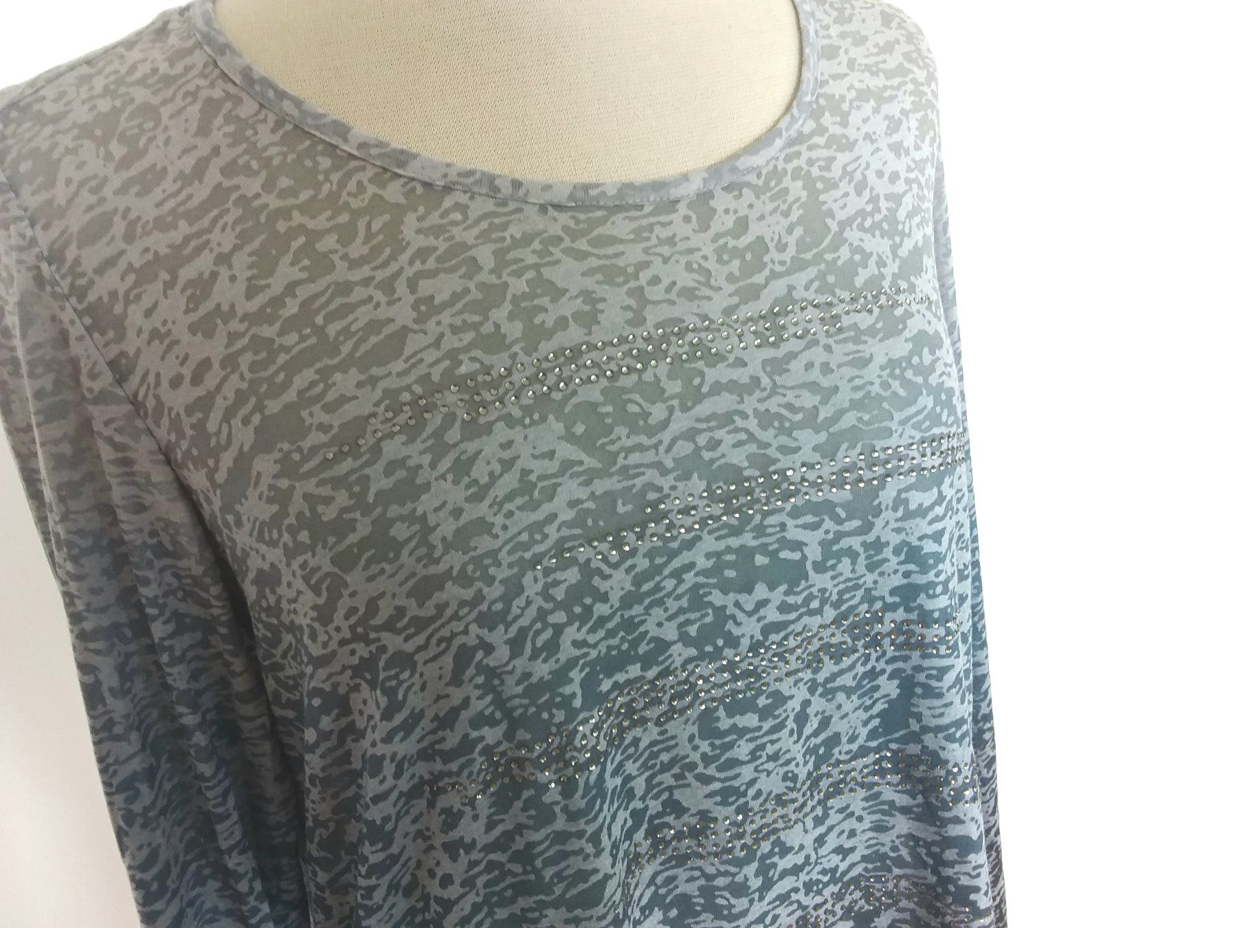 T-shirt: SAMOON Glitzershirt UND Gilet, Gr 40 – Usato da Uitikon Waldegg venduto da Risibisi7 5