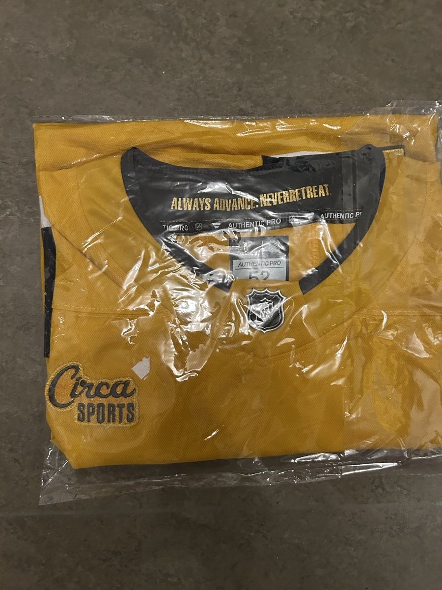Canottiere & Pantaloni: Vegas Knights#40Schmid Jersey – Nuovo e nell'imballaggio originale da Effretikon venduto da PrimeTimeB 2
