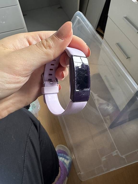 Fitbit Smartwatch: Fitbit Inspire HR Fitness-Tracker – Gebraucht aus Wallisellen von ale_qlk8 3