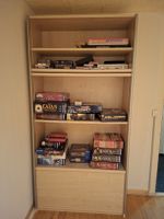 Regal - ohne Spiele, nur Regal