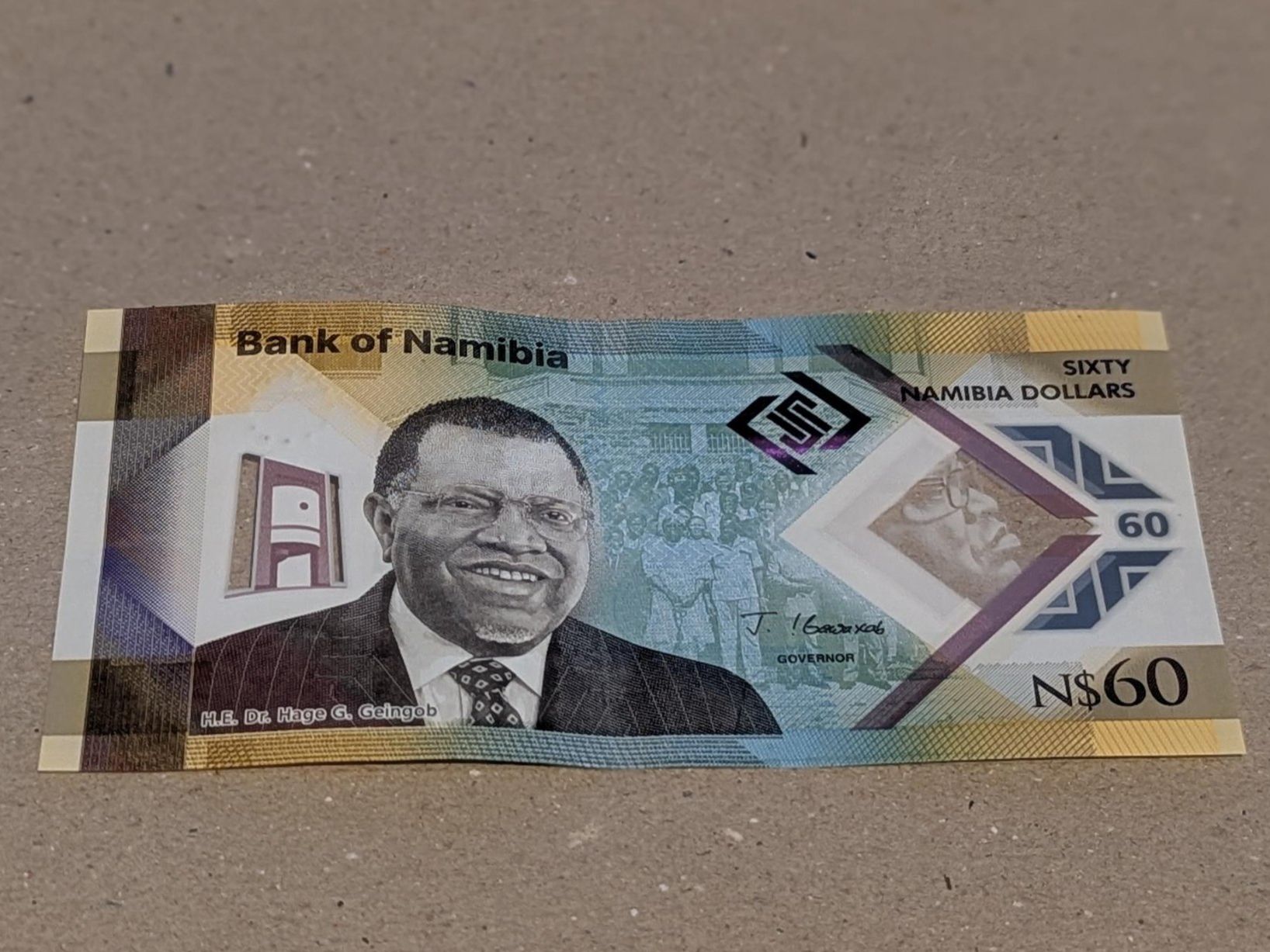 Banconote: Namibia unique 60 banknote,delivery end of Oct – Usato da Porrentruy venduto da routard
