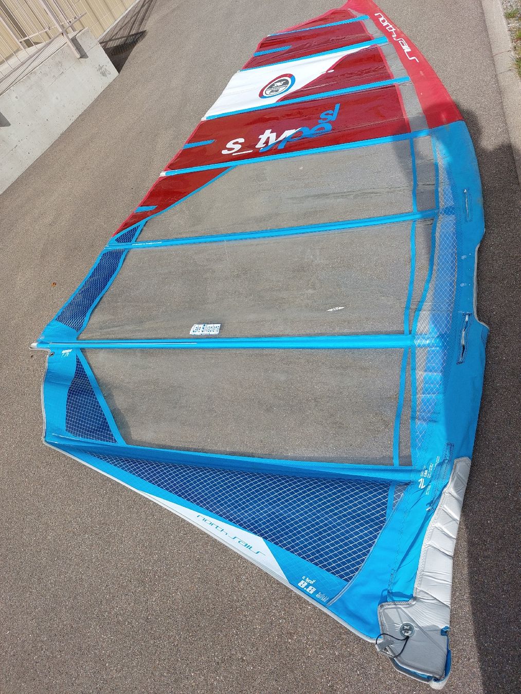 North Sails Surfen: North Segel S-type 8.8m – Gebraucht aus Fällanden von Nmustang