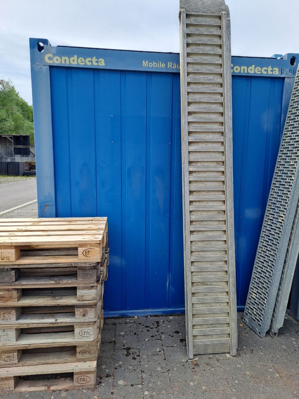 Baucontainer: Büroconteiner – Gebraucht aus Zufikon von fur_5f2l 3