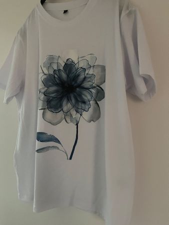 T-Shirt /// XL
