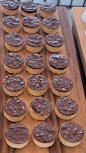 Aliments & Spécialités: Bärnerli 4 Stk. – Neuf (Voir description) à Evilard par inf_9ff9 1