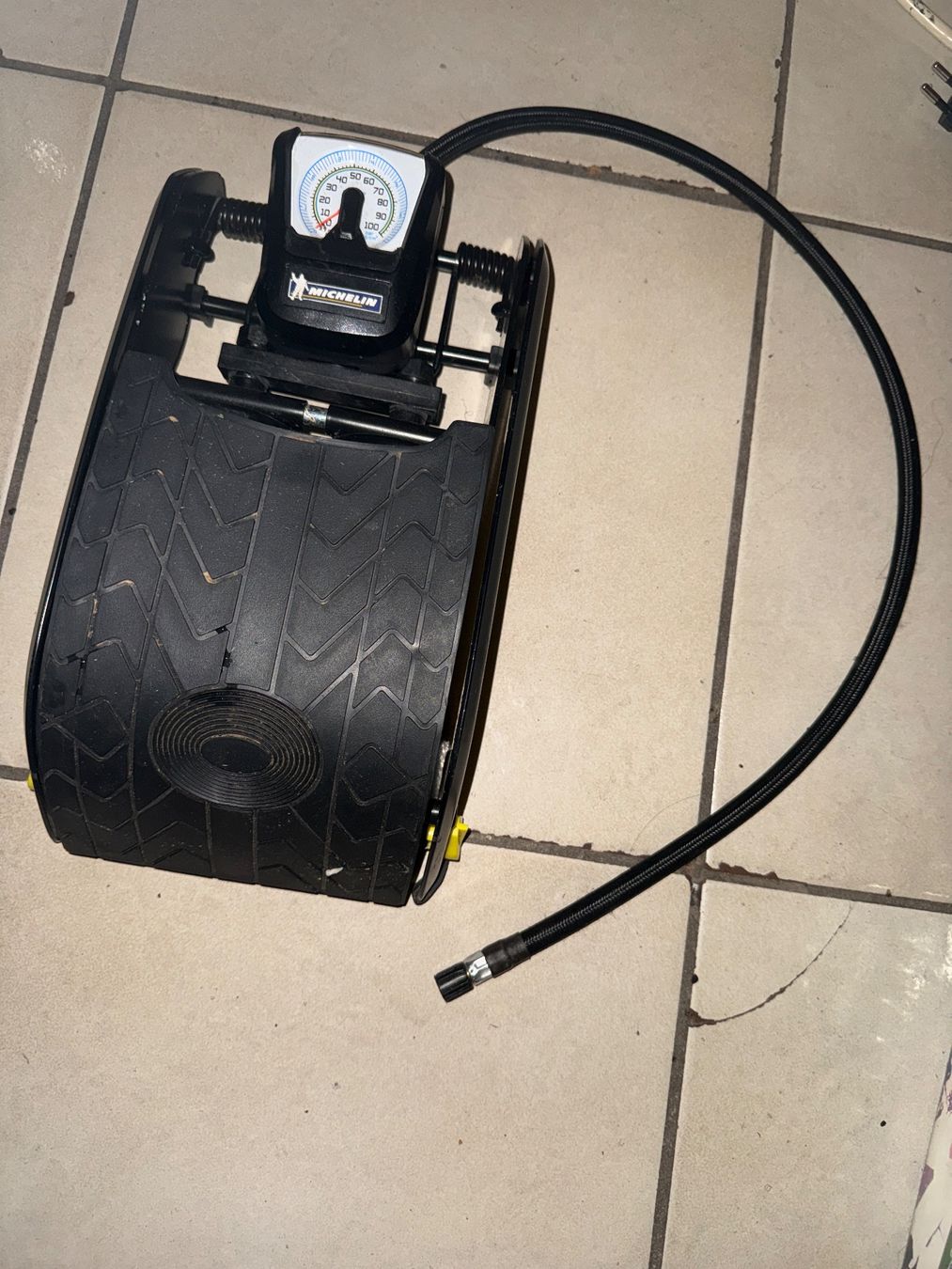 Pumpen: Pompe vélo MICHELIN – Gebraucht aus St imier von sav_bjf9