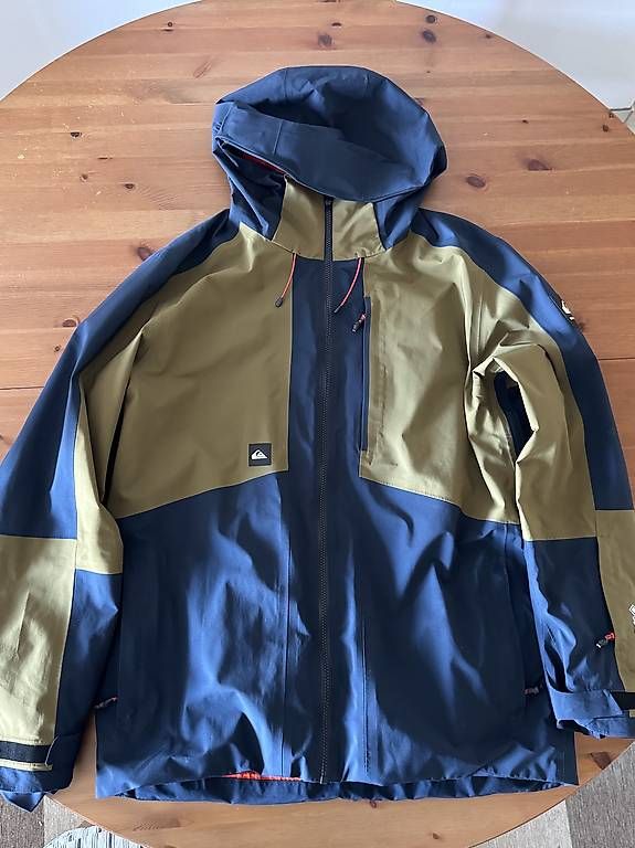 Giacche: Veste de ski/ snowboard QuickSilver - taille L – Usato da Genève venduto da tit_qcm8