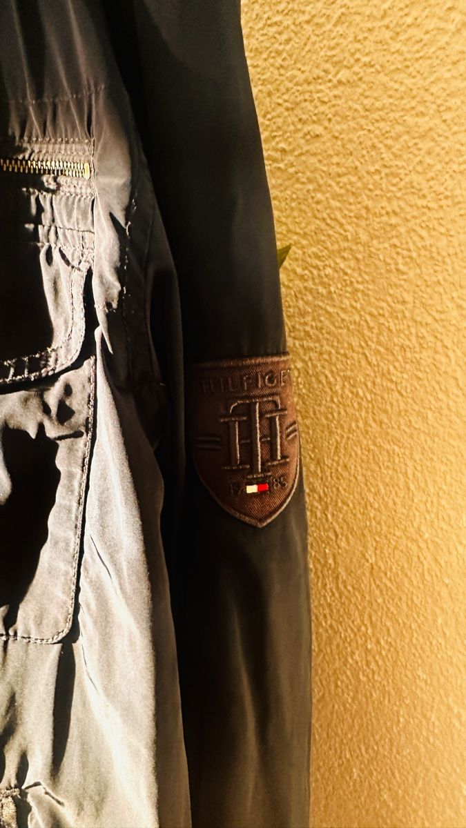 Tommy Hilfiger Giacche: Tommy Hilfiger Übergangsjacke Navy Gr. L – Usato da Winterthur venduto da sve_m6xj 4
