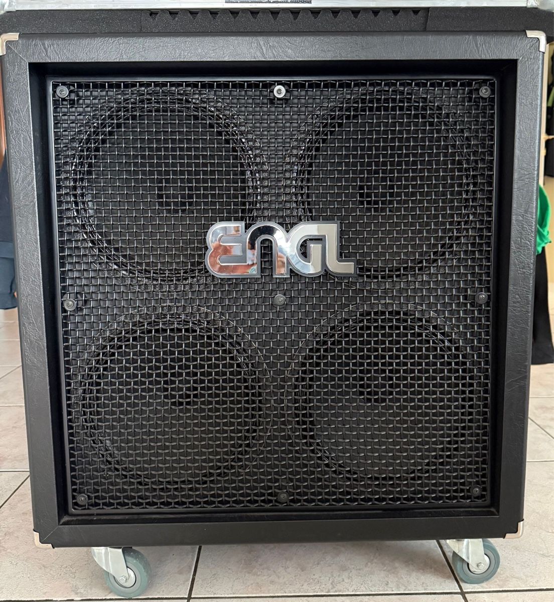 Engl Amplificateurs: Vendo ENGL POWERBALL 2 cabina + testata – D'occasion à Giubiasco par uom_vw2p 1