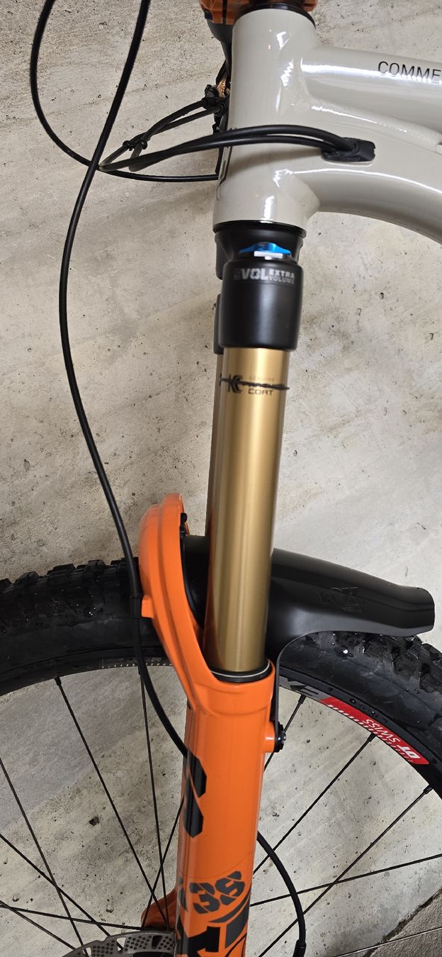 Commencal Biciclette: Commencal Clash Signature 2023 – Usato da Vacallo venduto da SirioDH999 4