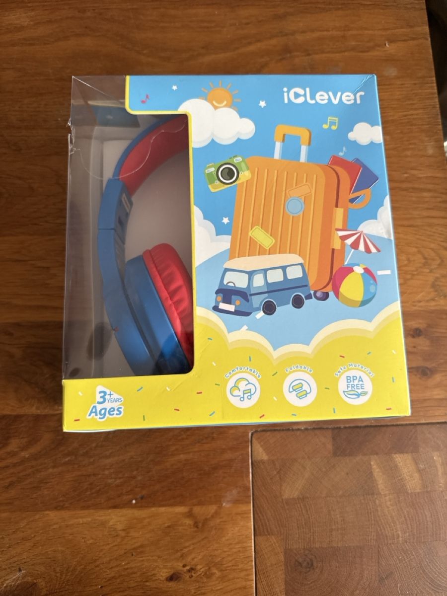 Kopfhörer: Neue Kinder Kopfhörer iClever blau/rot – Neu und originalverpackt aus Therwil von Schneefra1