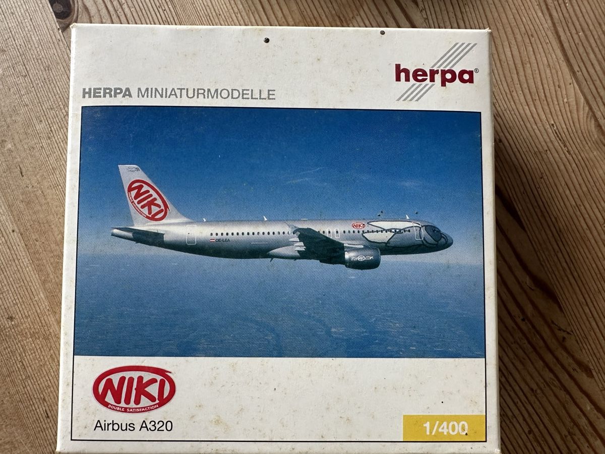 Herpa Kit di modellismo & Modellini statici: Modell NIKI Airbus A320 – Usato da Grenchen venduto da Shyla1611