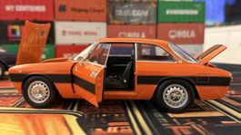 Alfa Romeo aus Fast & Furios orange 1:18 mit Strei