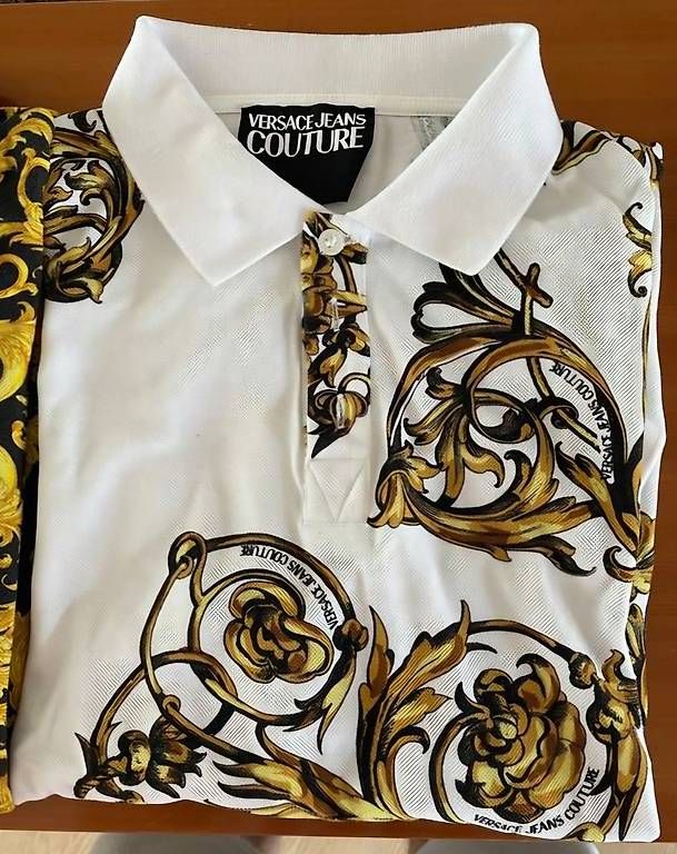 T-Shirts: Versace T-shirt  – Gebraucht aus Attinghausen von steeve123 2