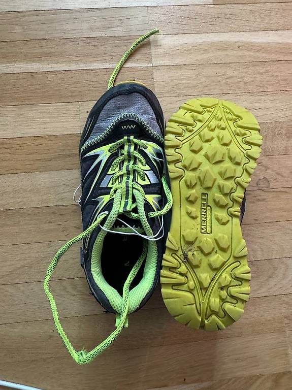 Scarpe per ragazzi: Trailschuhe Merell Gr.32 – Usato da Zürich venduto da vasile23