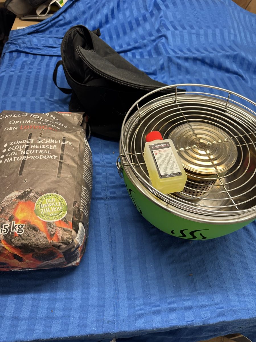 Grills: Holzkohlegrill mit Ventilator – Gebraucht aus Ostermundigen von Gummibaerli63