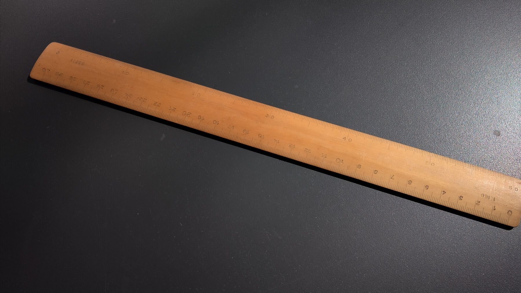Sonstiges Schreiben & Zeichnen: Kartenmassstab aus Holz – Gebraucht aus Maennedorf von Balzambass