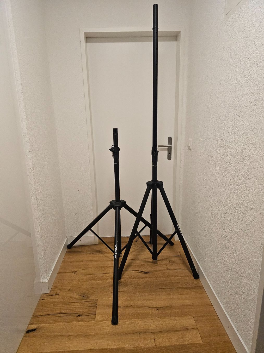 Millenium Wandhalterungen: Millenium BS-2211B MKII Profi Boxenständer Set – Gebraucht aus Aarau Rohr von Mmiracle 7